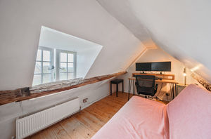 Photo 15- click for photo gallery